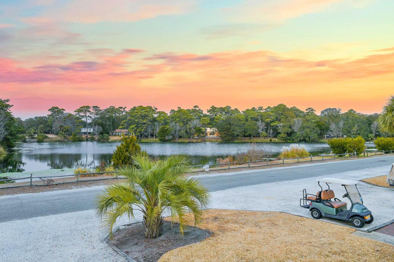 Villa Myrtle Beach Abode With Seasonal Pool And Lake View! Extérieur photo