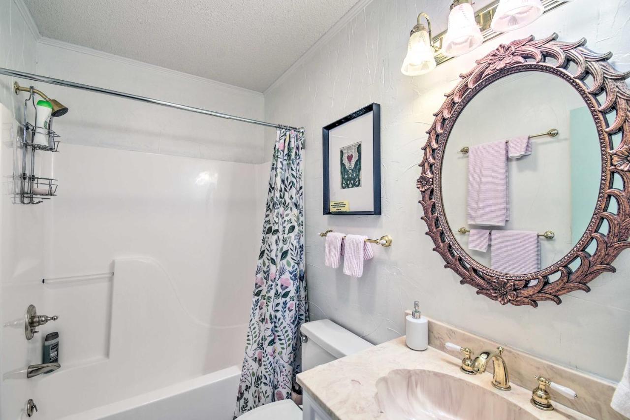 Villa Myrtle Beach Abode With Seasonal Pool And Lake View! Extérieur photo